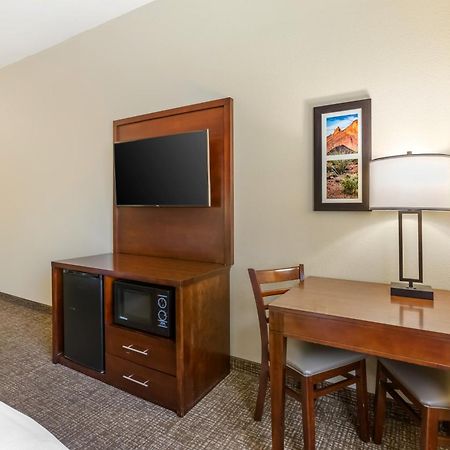 Comfort Inn And Suites Yuma I-8 Esterno foto