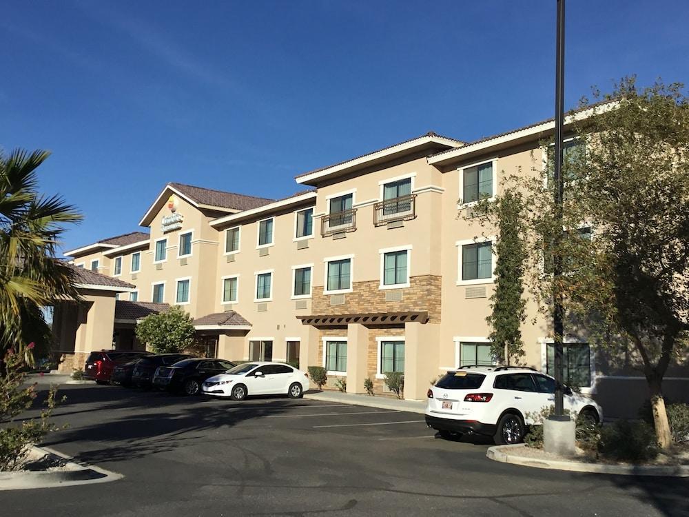 Comfort Inn And Suites Yuma I-8 Esterno foto