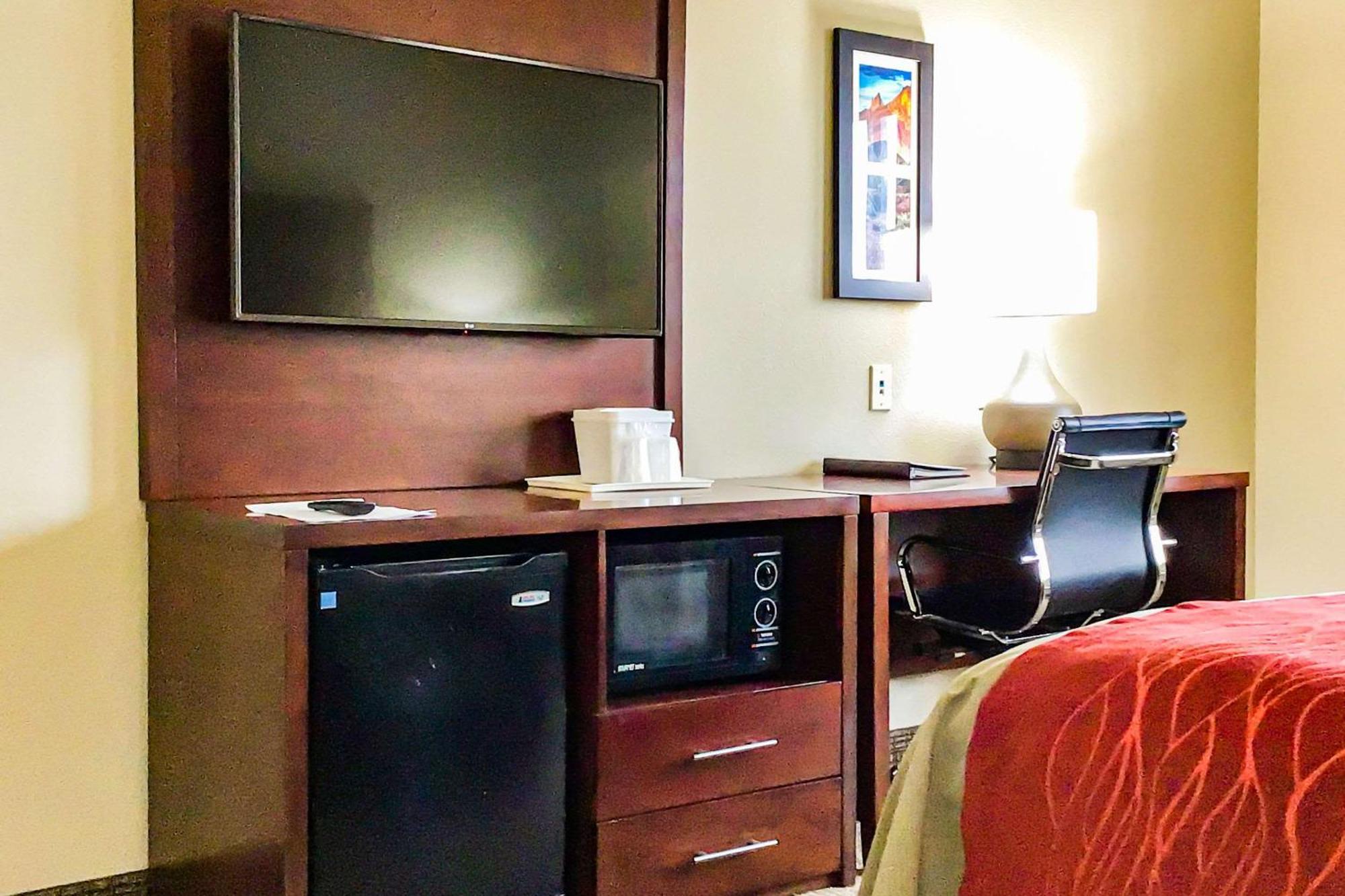 Comfort Inn And Suites Yuma I-8 Esterno foto