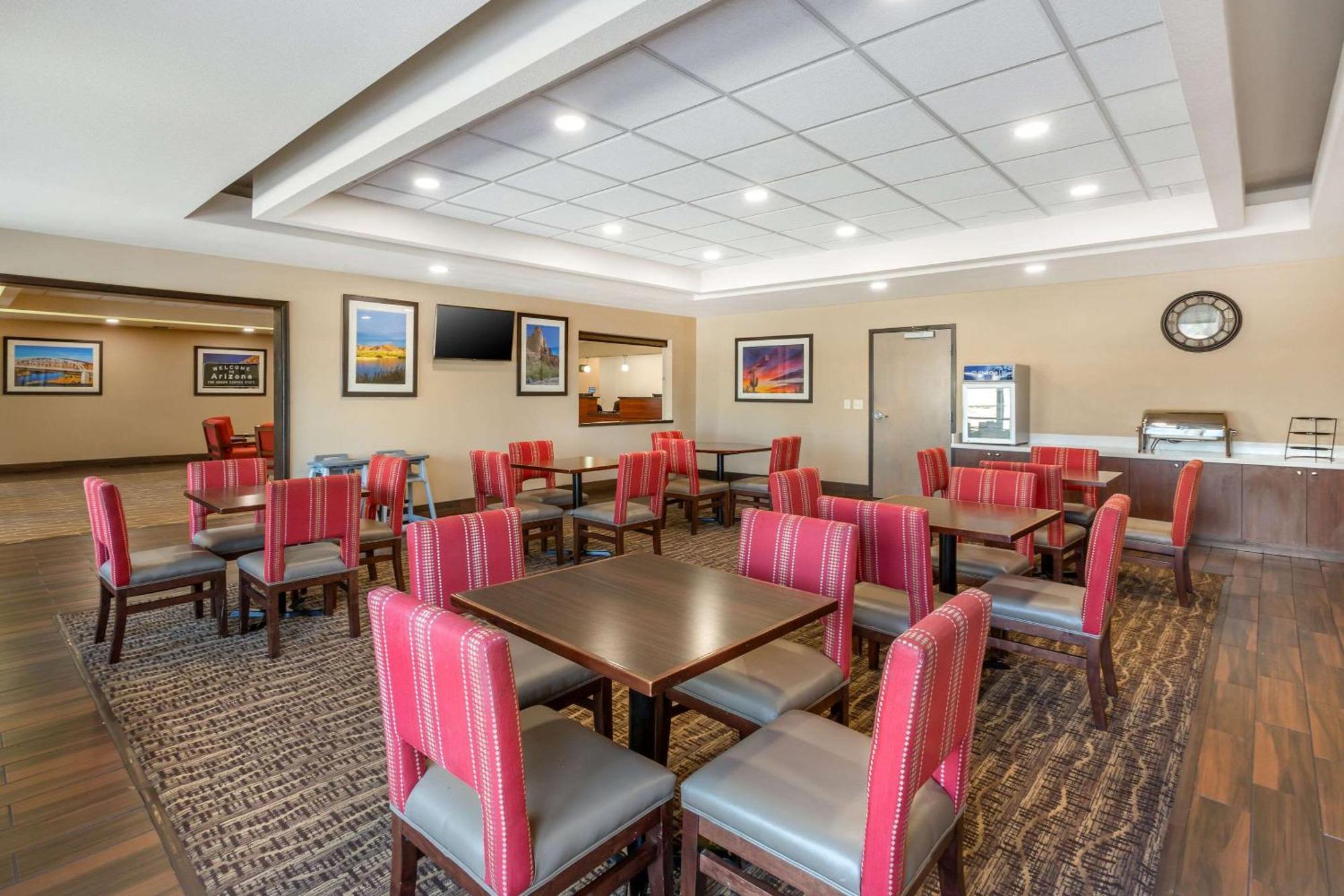 Comfort Inn And Suites Yuma I-8 Esterno foto