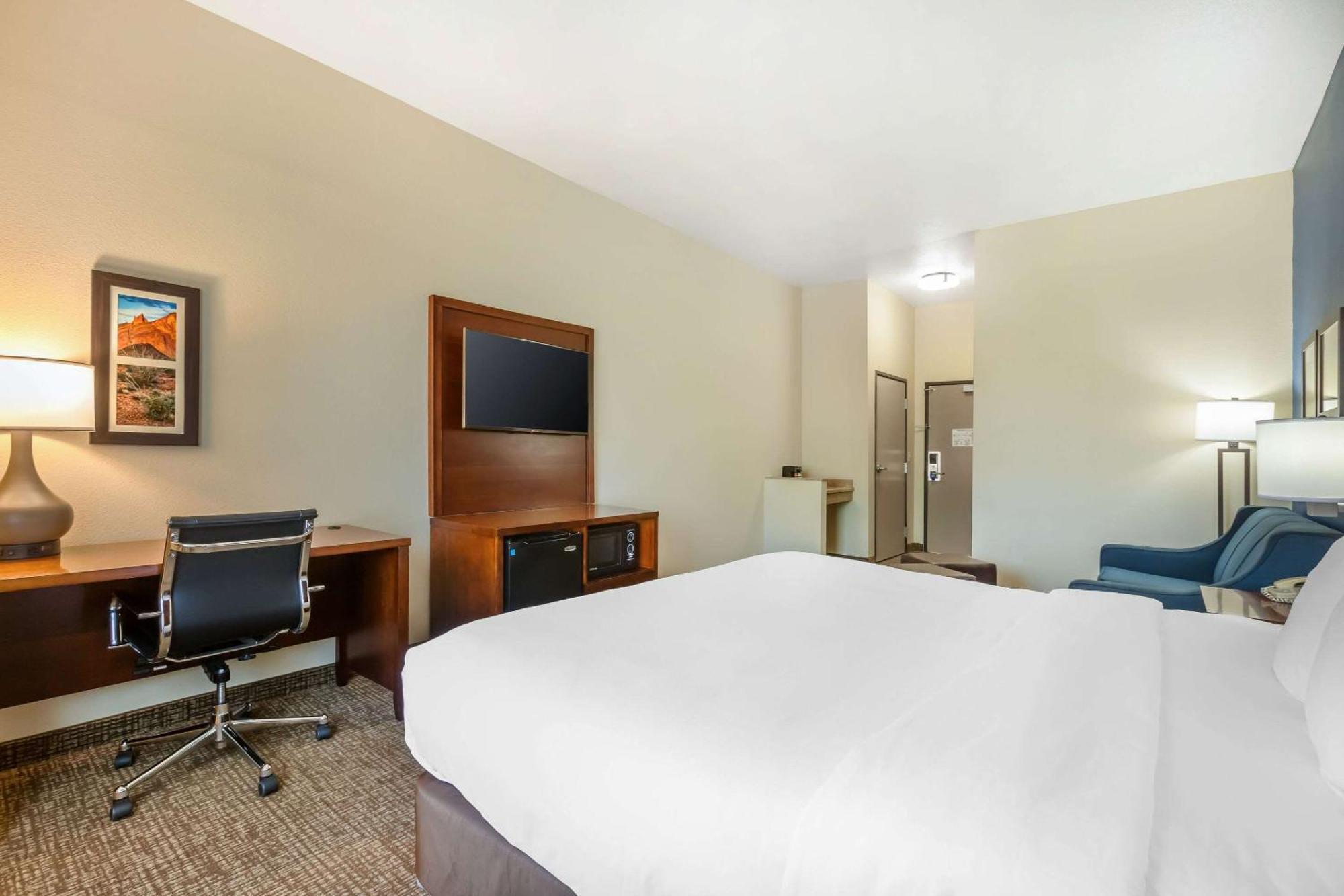 Comfort Inn And Suites Yuma I-8 Esterno foto