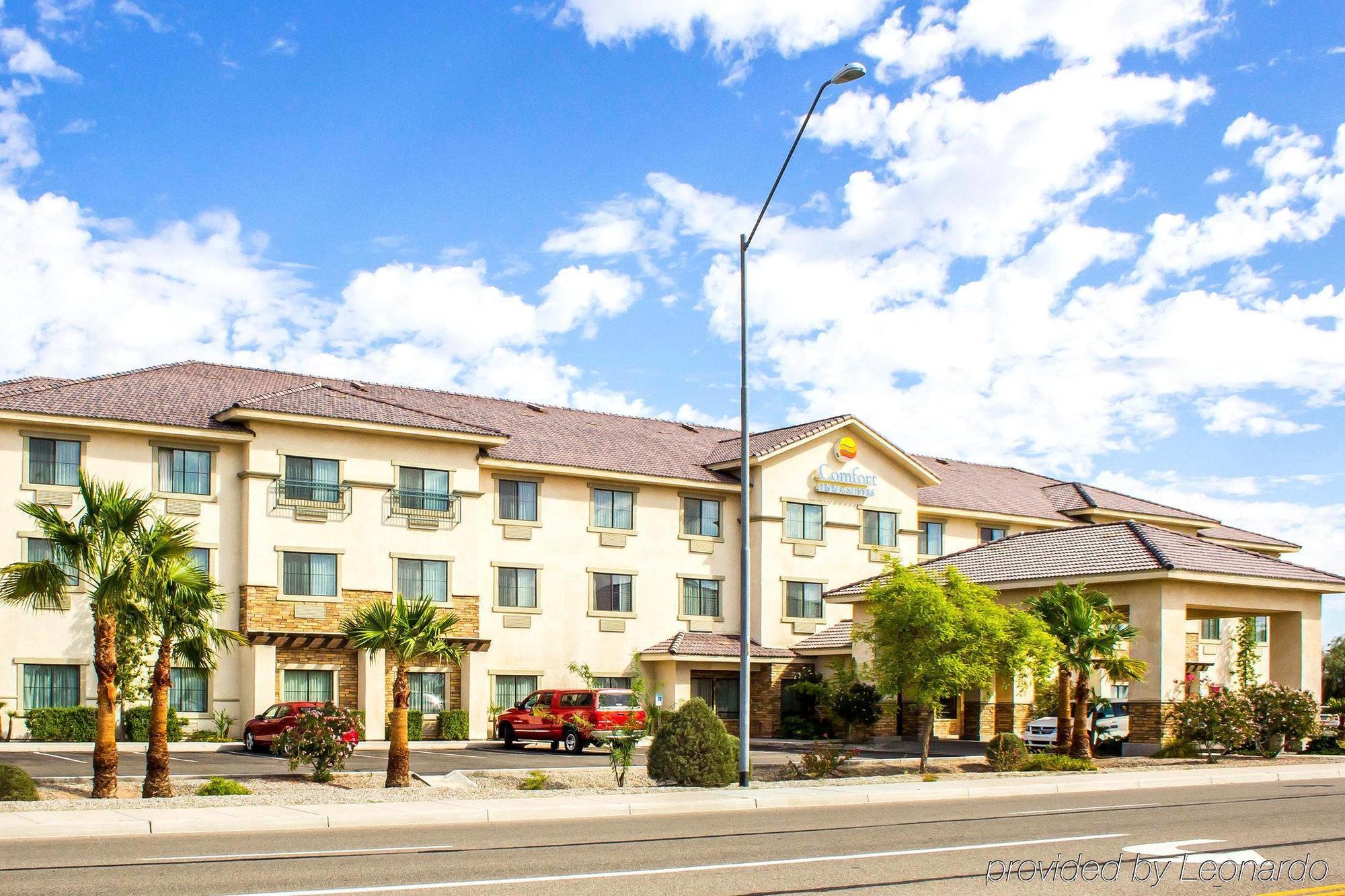 Comfort Inn And Suites Yuma I-8 Esterno foto