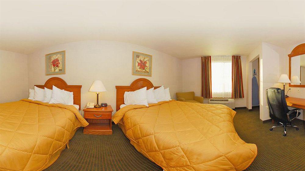 Comfort Inn And Suites Yuma I-8 Esterno foto